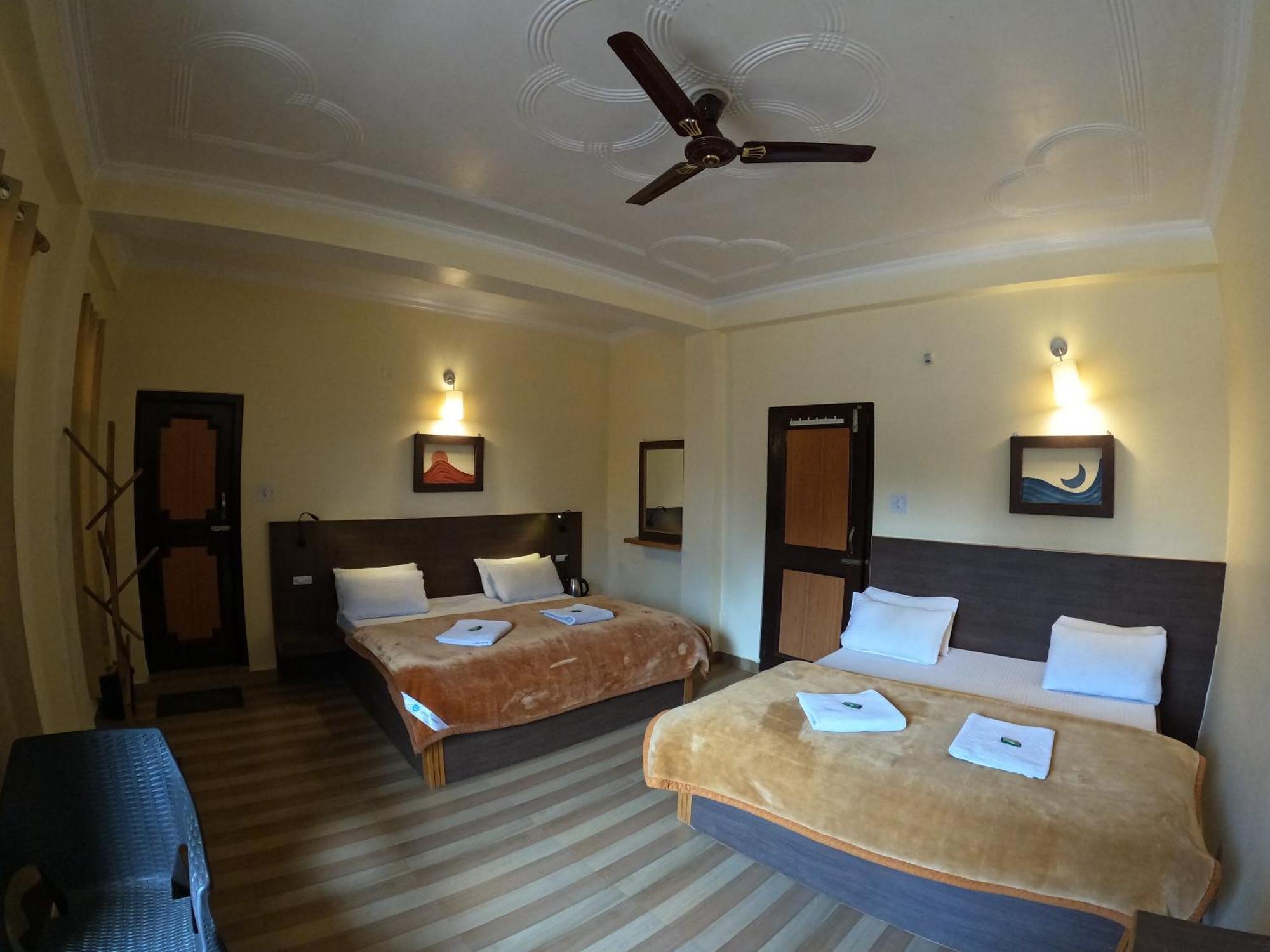 Hotel The Royal Orchard Kasol Exterior foto