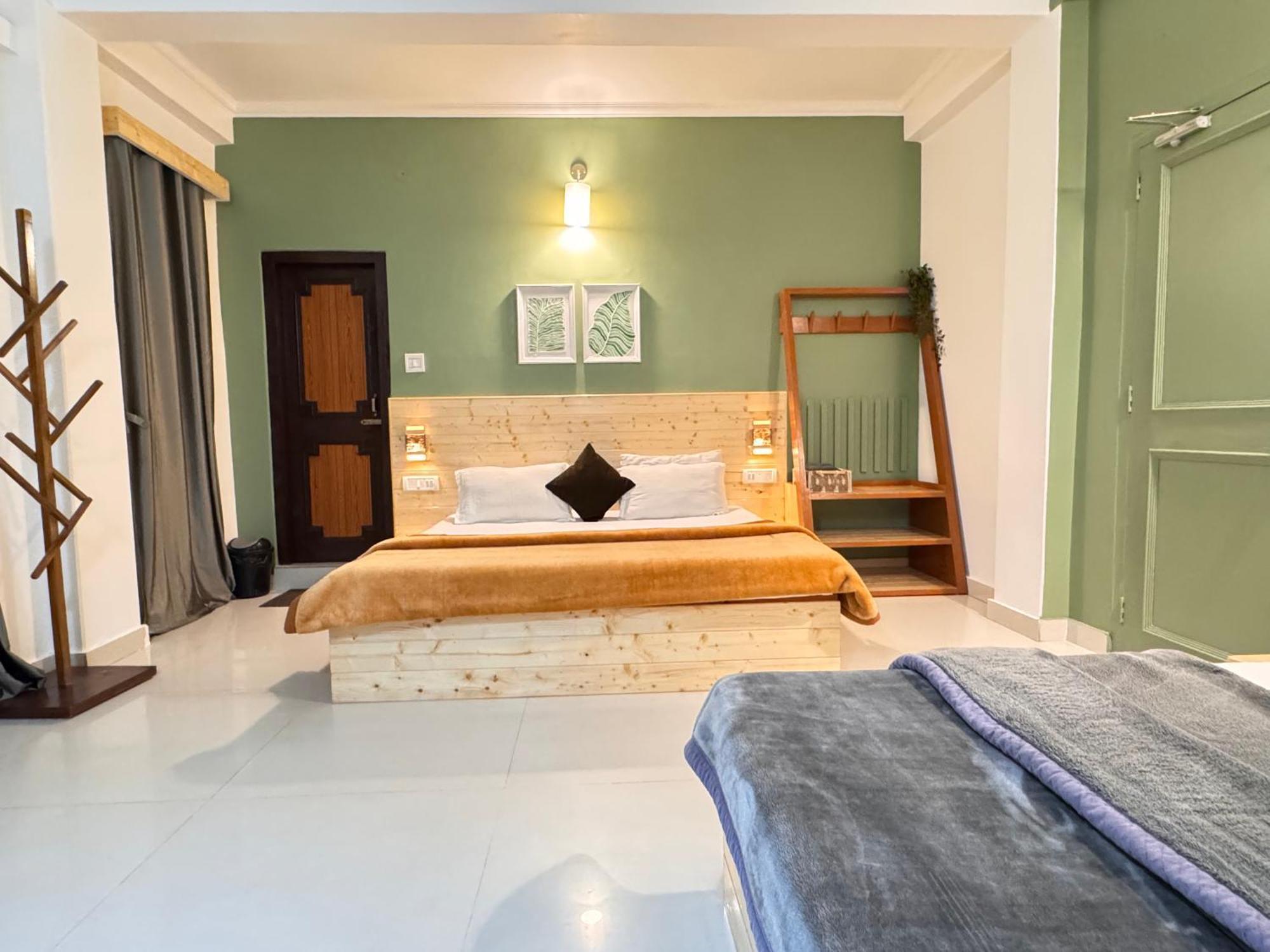Hotel The Royal Orchard Kasol Exterior foto